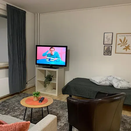 1br Cityapartment Sy5, Free Parking On The Street